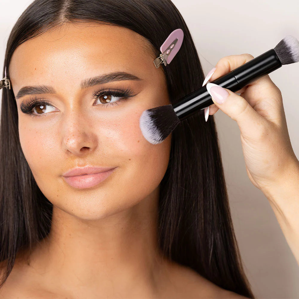 Brushworks - No. 6 Double Ended Powder & Buff Brush