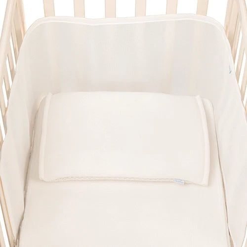 Nuvita - Breathable And Hypoallergenic 3DPillow ( Jastëk për bebe)