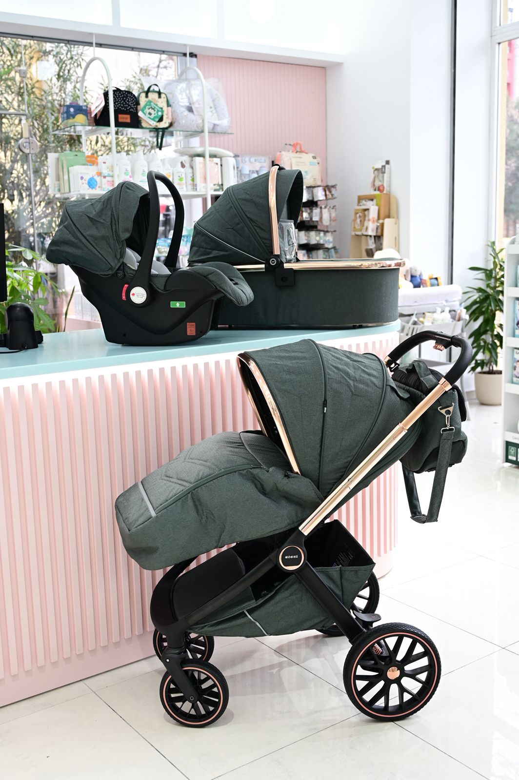 MOMMOV8Karrocë Premium 3 në 1 për Fëmijë