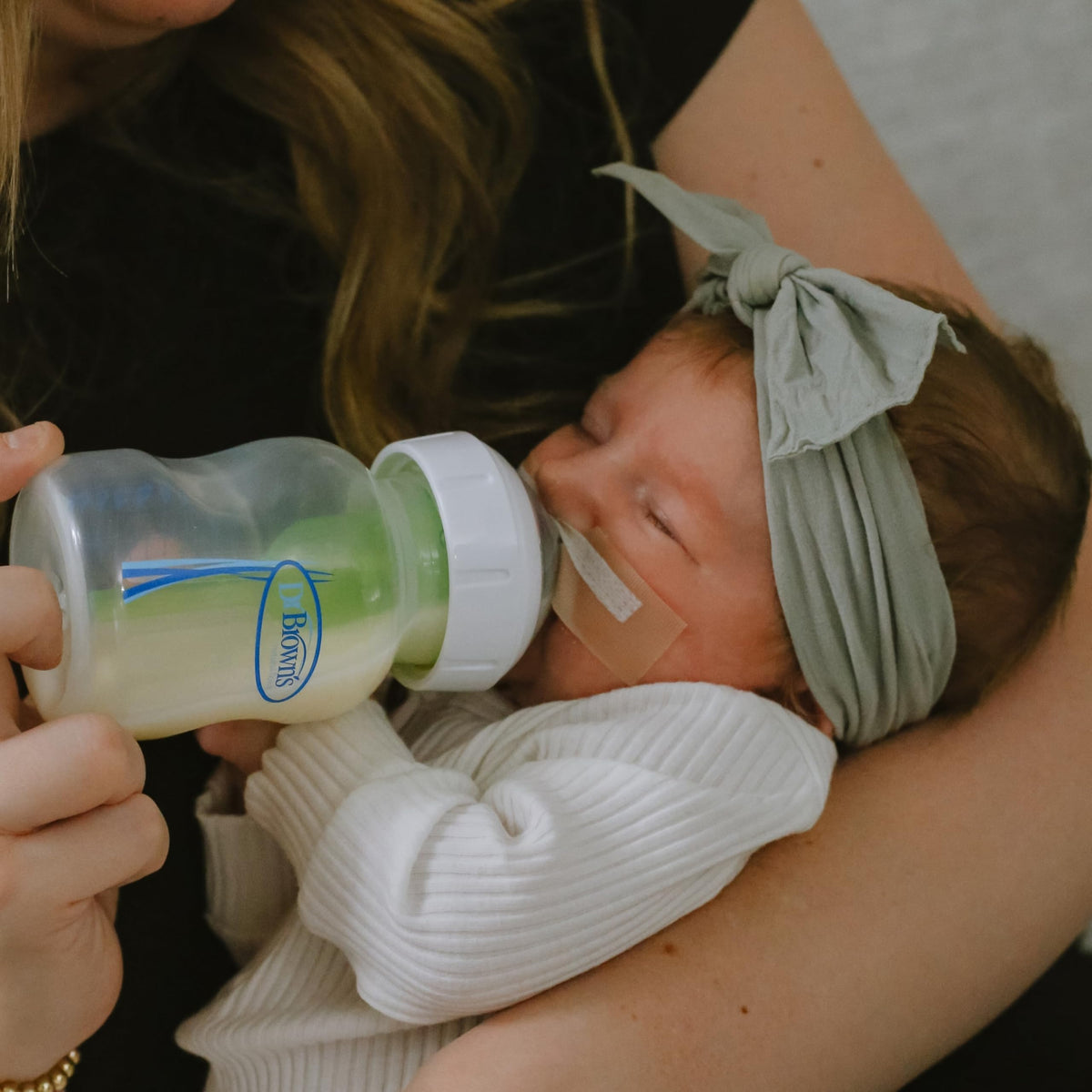 Dr. Brown’s Specialty Feeding System – Biberon plastik grykegjere per bebe premature dhe me çarje te buzës/qiellzës
