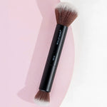 Brushworks - No. 6 Double Ended Powder & Buff Brush