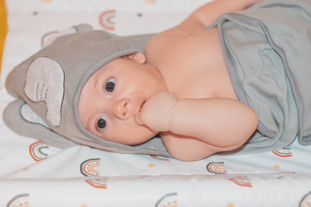 MomcozyPeshqir për Bebe me Kapuç