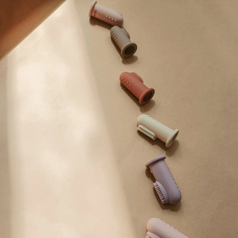 Finger toothbrush oral cleaner kit(all colors sete Selikoni ) Moonkie